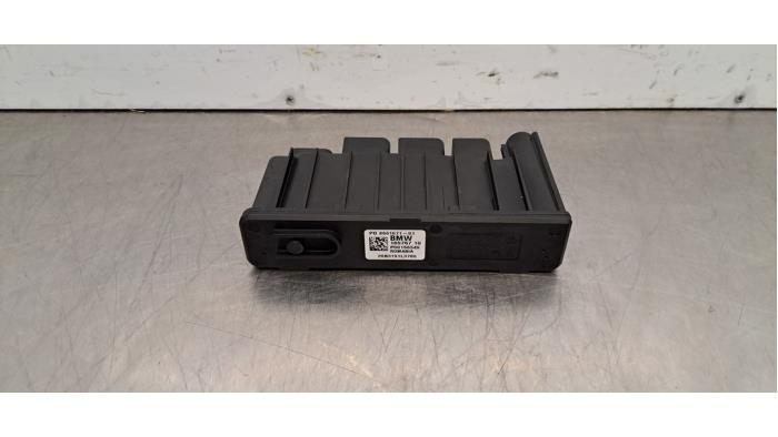 Gebrauchte Stromverteiler BMW 1 serie (F40) M135i xDrive 2.0 TwinPower 16V Preis € 48,40 Mit Mehrwertsteuer angeboten von Autohandel Didier