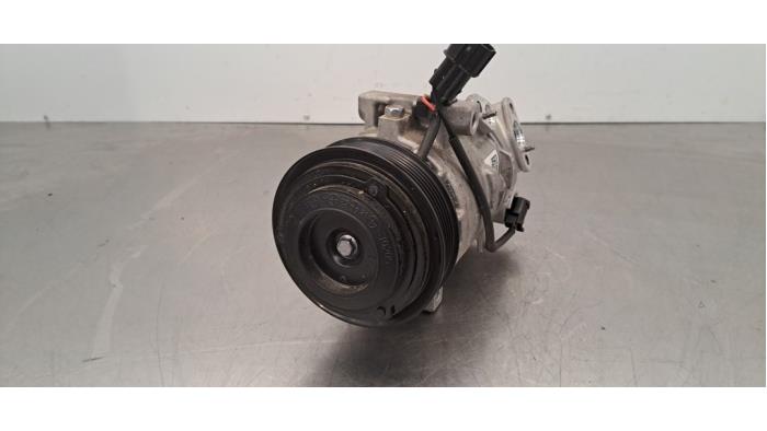 Gebrauchte Klimapumpe Kia Stonic (YB) 1.2 MPI 16V Preis € 199,65 Mit Mehrwertsteuer angeboten von Autohandel Didier