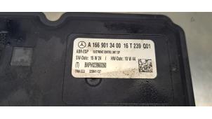 Bloc ABS d'un Mercedes-Benz GLE (W166) 250d 2.0 4-Matic 2021