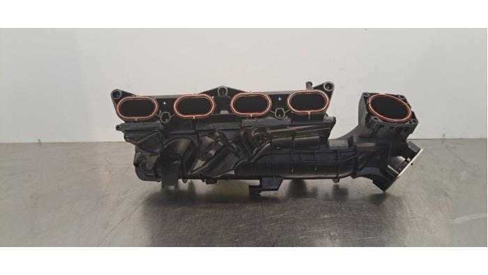 Gebrauchte Ansaugbrugge Mercedes CLA (117.3) 2.0 CLA-250 Turbo 16V Preis € 36,30 Mit Mehrwertsteuer angeboten von Autohandel Didier