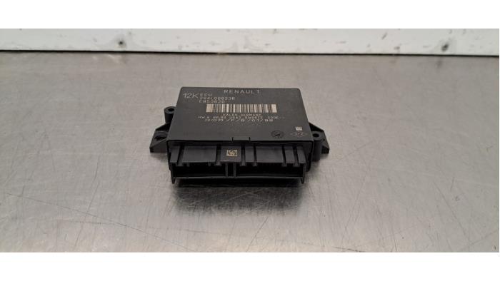 Usados Módulo PDC Dacia Jogger 1.0 TCe 110 12V Precio € 60,50 IVA incluido ofrecido por Autohandel Didier