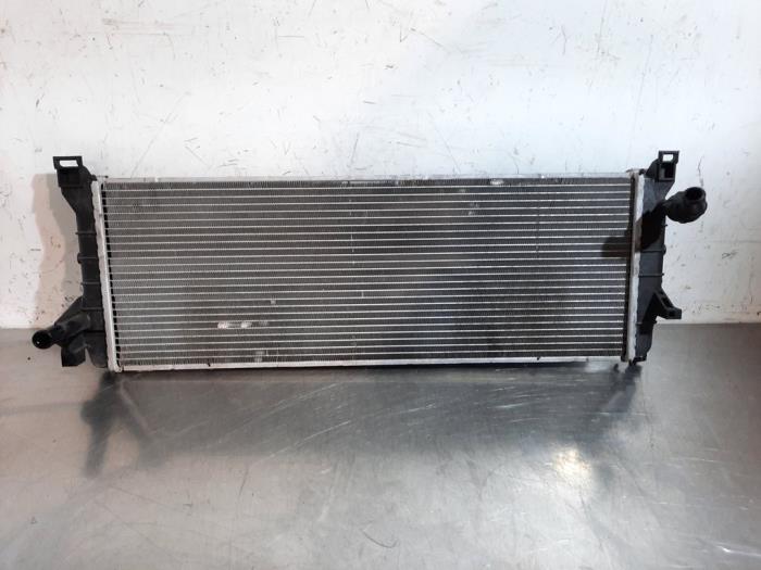 Używane Chlodnica MG MG4 Electric Cena € 60,50 Z VAT oferowane przez Autohandel Didier