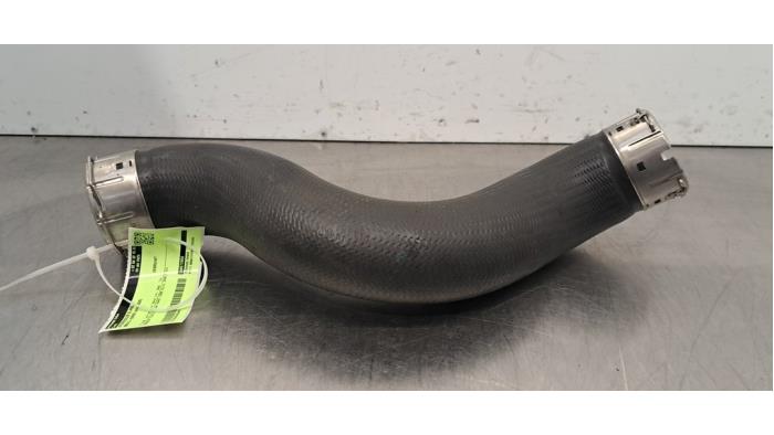 Gebrauchte Intercooler Schlauch BMW 3 serie Touring (G21) 318i 2.0 TwinPower Turbo 16V Preis € 96,80 Mit Mehrwertsteuer angeboten von Autohandel Didier