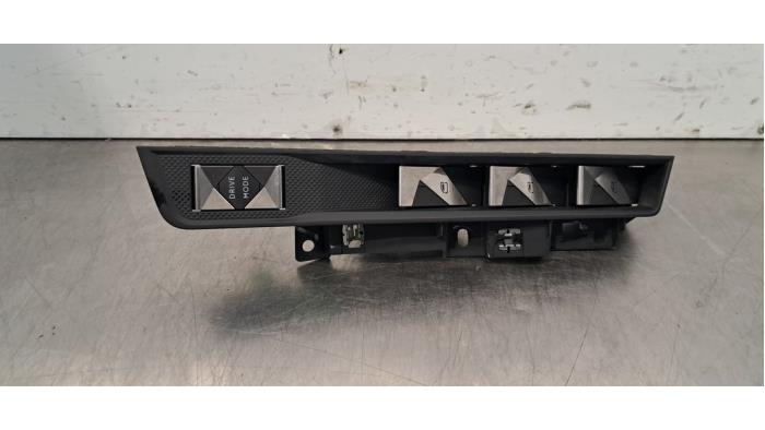 Usados Interruptor combinado de ventanillas DS Automobiles DS9 1.6 16V PureTech 225 Precio € 133,10 IVA incluido ofrecido por Autohandel Didier