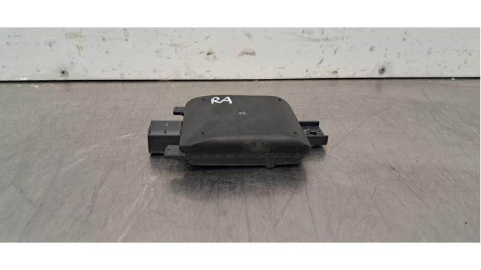 Begagnade Radarsensor Seat Alhambra (7N) 1.4 TSI 16V Pris € 133,10 Inklusive moms erbjuds av Autohandel Didier