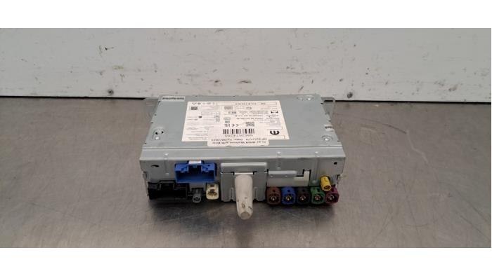 Używane Modul radiowy Citroen C4 Berline (BA/BB/BC) ë-C4 54 kWh Cena € 199,65 Z VAT oferowane przez Autohandel Didier