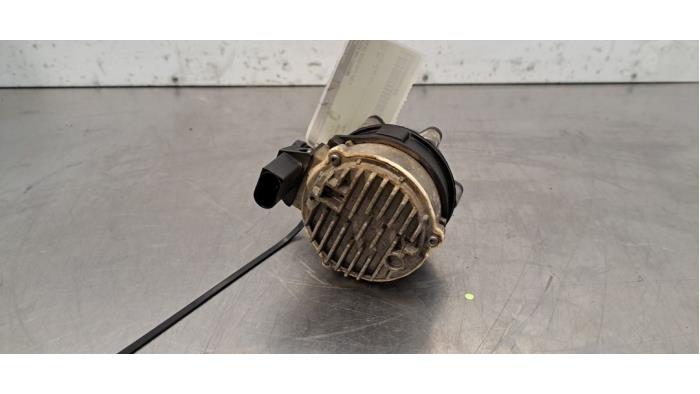 Begagnade Extra vattenpump Volvo XC40 (XZ) Recharge Twin 78 kWh Pris € 102,85 Inklusive moms erbjuds av Autohandel Didier