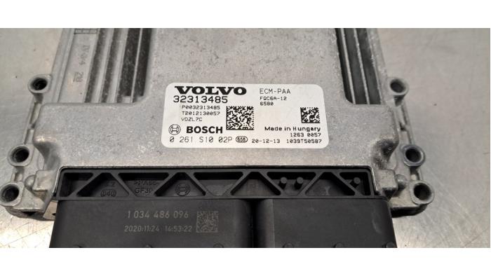 Engine management computer from a Volvo XC40 (XZ) Recharge Twin 78 kWh 2021