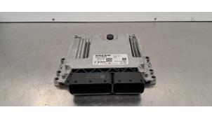 Engine management computer from a Volvo XC40 (XZ) Recharge Twin 78 kWh 2021