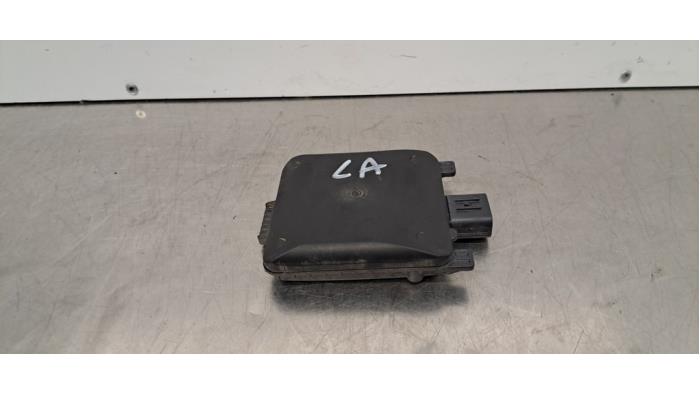 Begagnade Radarsensor Volvo XC40 (XZ) Recharge Twin 78 kWh Pris € 133,10 Inklusive moms erbjuds av Autohandel Didier