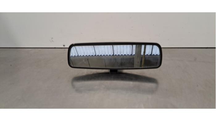 Używane Lusterko wewnetrzne Citroen C3 (CB/CC) 1.2 PureTech 100 Cena € 30,25 Z VAT oferowane przez Autohandel Didier
