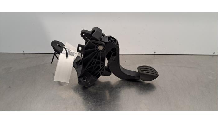 Używane Pedal sprzegla Citroen C3 (CB/CC) 1.2 PureTech 100 Cena € 48,40 Z VAT oferowane przez Autohandel Didier