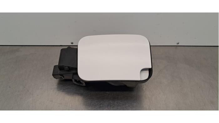 Begagnade Tanklucka Citroen Jumpy 1.5 Blue HDi 120 Pris € 24,20 Inklusive moms erbjuds av Autohandel Didier