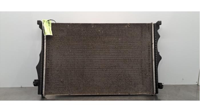 Usagé Radiateur Mercedes CLA (118.3) 1.3 CLA-180 Turbo 16V Prix € 102,85 Prix TTC proposé par Autohandel Didier