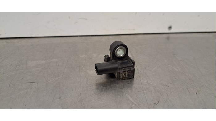 Begagnade Airbagsensor Ford Transit 2.0 TDCi 16V Eco Blue 130 Pris € 12,10 Inklusive moms erbjuds av Autohandel Didier