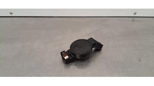 Regnsensor från en Mercedes-Benz CLA (118.3) 1.3 CLA-180 Turbo 16V 2020