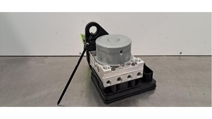 Usagé Bloc ABS Volkswagen ID.3 (E11/E12) First, Life, Pro 58 kWh Prix € 532,40 Prix TTC proposé par Autohandel Didier