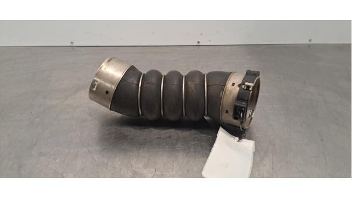 Usagé Tuyau intercooler BMW X5 (G05) xDrive 30d 3.0 24V Prix € 18,15 Prix TTC proposé par Autohandel Didier