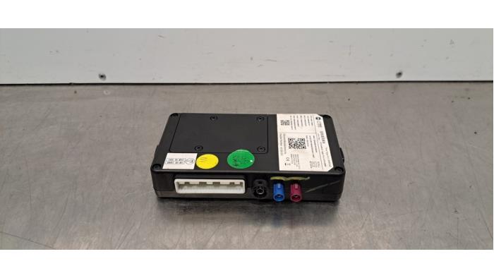 Używane Modul Bluetooth MG ZS EV Long Range 70 kWh Cena € 266,20 Z VAT oferowane przez Autohandel Didier
