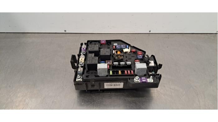 Begagnade Säkringsbox MG HS/EHS I (AS23) 1.5 EHS T-GDI Hybrid Pris € 102,85 Inklusive moms erbjuds av Autohandel Didier