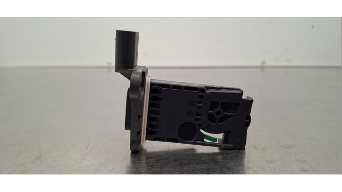 Air mass meter Opel Movano 2.2 D 180 - 463560990