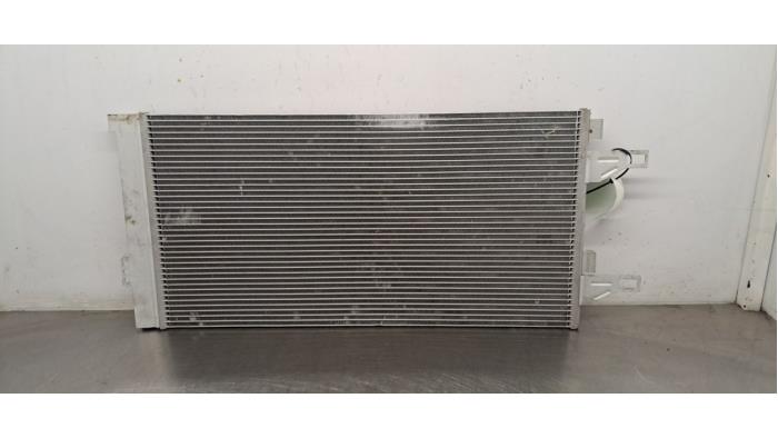 Begagnade Kondensor, luftkonditionering Fiat Ducato (250) E-Ducato Pris € 96,80 Inklusive moms erbjuds av Autohandel Didier