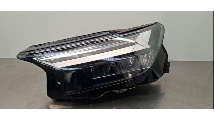 Używane Reflektor lewy Audi Q4 (F4B) 45 e-tron 82 kWh Cena € 786,50 Z VAT oferowane przez Autohandel Didier