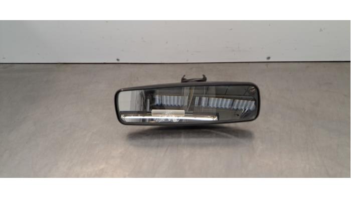 Używane Lusterko wewnetrzne Citroen C3 (CB/CC) 1.2 PureTech 100 Cena € 60,50 Z VAT oferowane przez Autohandel Didier