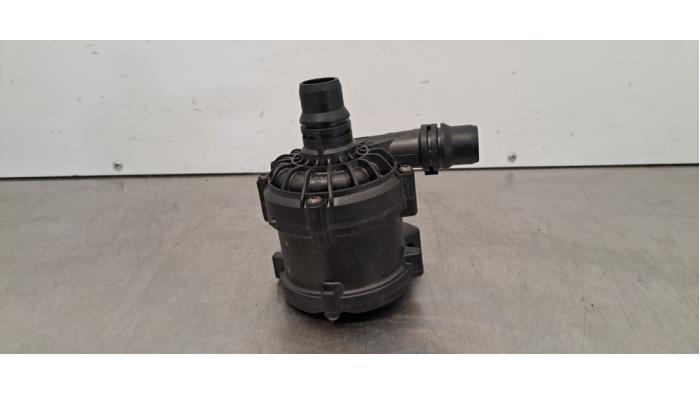 Begagnade Extra vattenpump Peugeot Expert e-Expert Pris € 60,50 Inklusive moms erbjuds av Autohandel Didier