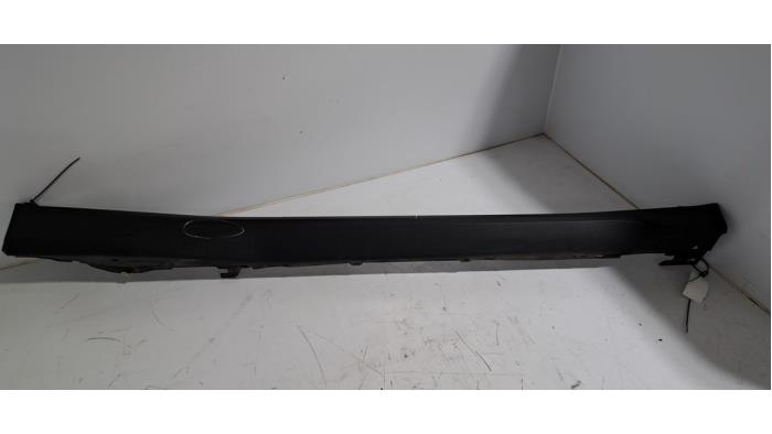 bb106d75-8a5b-4a24-b234-