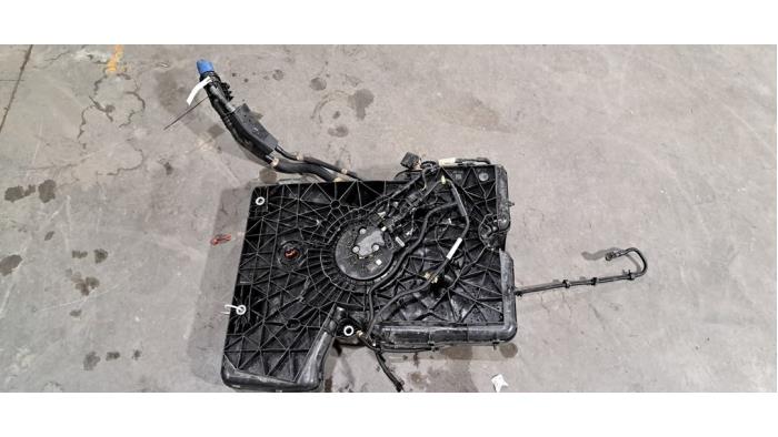 Gebrauchte Adblue Tank Volkswagen Crafter (SY) 2.0 TDI FWD Preis € 429,55 Mit Mehrwertsteuer angeboten von Autohandel Didier