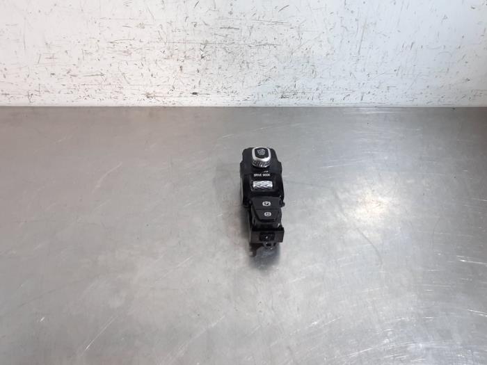 Gebrauchte Handbremse Schalter Volvo V60 II (ZW) 2.0 D3 16V Preis € 54,45 Mit Mehrwertsteuer angeboten von Autohandel Didier
