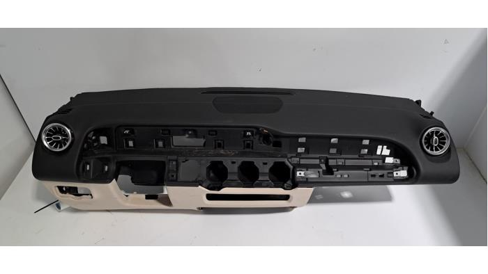 Używane Panel Mercedes GLB (247.6) 2.0 GLB-180d Cena € 665,50 Z VAT oferowane przez Autohandel Didier