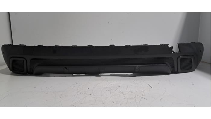 Begagnade Diffuser, bakre stötfångare DS Automobiles DS 7 Crossback 1.2 12V PureTech 130 Pris € 133,10 Inklusive moms erbjuds av Autohandel Didier