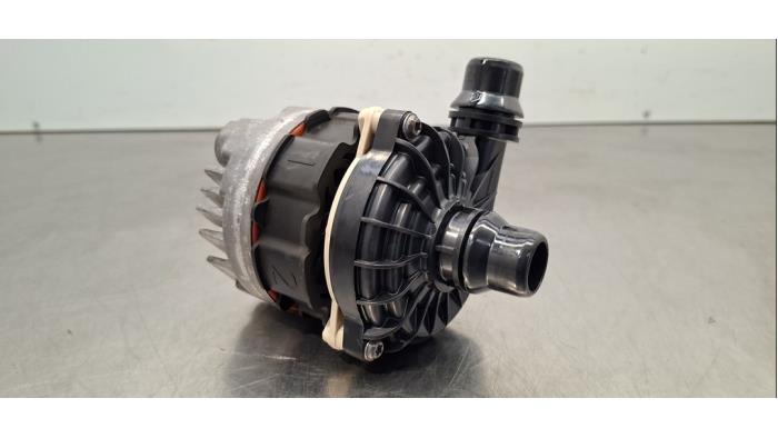 Begagnade Extra vattenpump Mercedes Vito (447.6) 2.0 119 CDI 16V Pris € 54,45 Inklusive moms erbjuds av Autohandel Didier