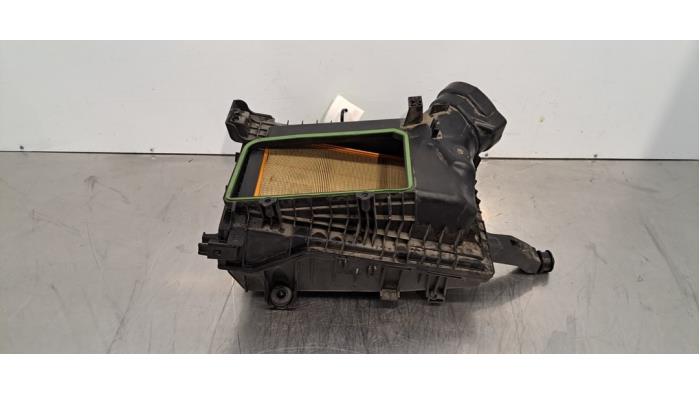Begagnade Luftfilterhus Mercedes Vito (447.6) 2.0 119 CDI 16V Pris € 78,65 Inklusive moms erbjuds av Autohandel Didier