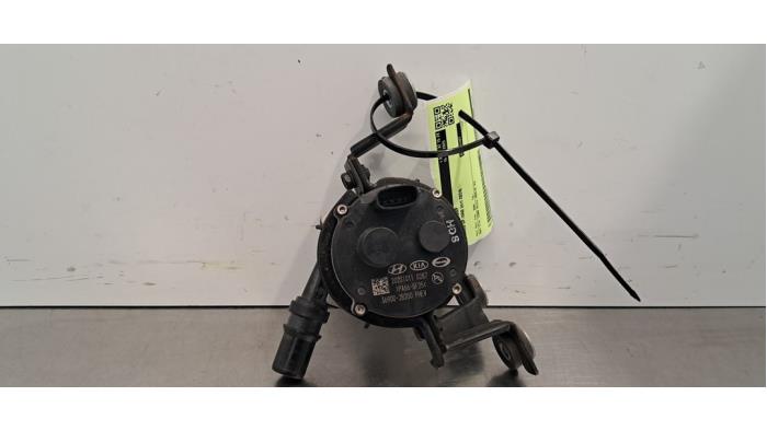 Begagnade Extra vattenpump Kia Ceed Sportswagon (CDF) 1.6 GDI 16V PHEV Pris € 102,85 Inklusive moms erbjuds av Autohandel Didier