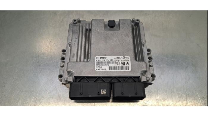 Used Engine management computer Citroen C5 Aircross I (A4/AC/AJ/AR) 1.6 Hybrid 225 16V Price € 399,30 Inclusive VAT offered by Autohandel Didier