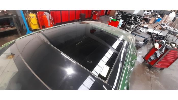 Używane Dach panoramiczny Peugeot 308 (F3/FB/FH/FM/FP) 1.6 16V HYbrid 180 Cena € 998,25 Z VAT oferowane przez Autohandel Didier