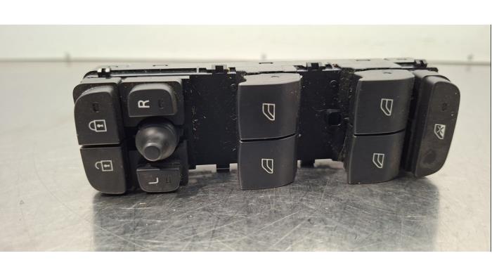 Usados Interruptor combinado de ventanillas Volvo XC40 (XZ) 2.0 T4 Geartronic 16V Precio € 36,30 IVA incluido ofrecido por Autohandel Didier
