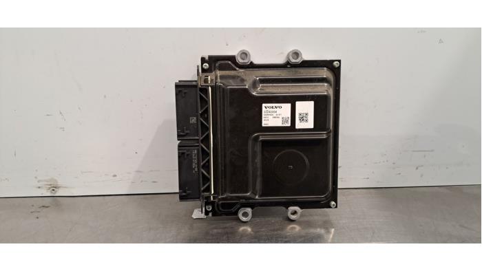 Used Engine management computer Volvo XC40 (XZ) 2.0 T4 Geartronic 16V Price € 332,75 Inclusive VAT offered by Autohandel Didier