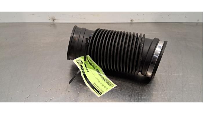 Air intake hose Volvo XC40 2.0 T4 Geartronic 16V - 32224385
