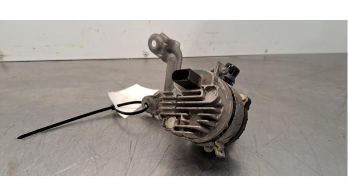Begagnade Extra vattenpump Mercedes Vito (447.6) 2.0 114 CDI 16V Pris € 54,45 Inklusive moms erbjuds av Autohandel Didier