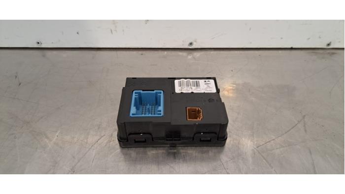 Usados Módulo electrónico central Toyota ProAce Verso 1.5 D-4D 120 Precio € 133,10 IVA incluido ofrecido por Autohandel Didier