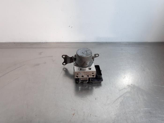 Begagnade ABS-pump Citroen C-Zero 16 kWh Pris € 163,35 Inklusive moms erbjuds av Autohandel Didier
