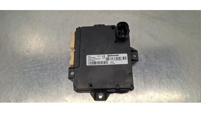 Używane Modul centralnego zamka Fiat Talento 2.0 EcoJet BiTurbo 145 Cena € 48,40 Z VAT oferowane przez Autohandel Didier