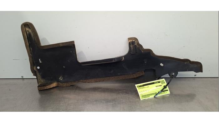 Begagnade Lufttratt Nissan Qashqai (J11) 1.2 DIG-T 16V Pris € 24,20 Inklusive moms erbjuds av Autohandel Didier