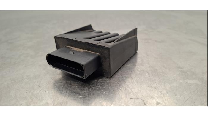 Usagé Module pompe carburant Volkswagen Tiguan (AD1) 2.0 TDI 16V BlueMotion Technology SCR Prix € 30,25 Prix TTC proposé par Autohandel Didier