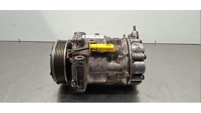 Usagé Compresseur de clim Fiat Ducato (250) 2.2 D 140 Multijet 3 Prix € 96,80 Prix TTC proposé par Autohandel Didier
