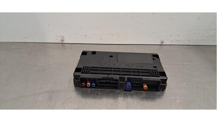 Begagnade Telefonmodul Volvo XC90 II 2.0 D5 16V AWD Pris € 229,90 Inklusive moms erbjuds av Autohandel Didier